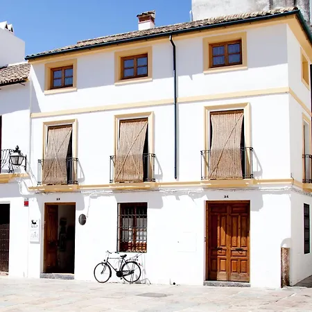 Casas Del Potro Feriehus *